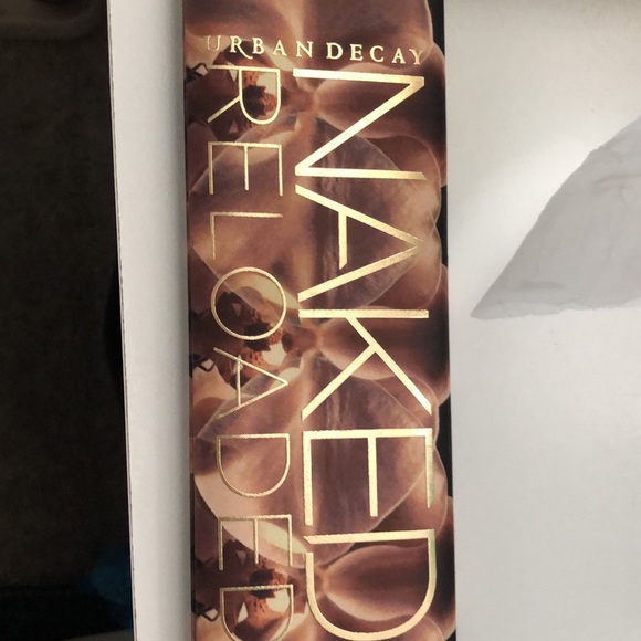 Urban decay naked reloaded eye shadow palette - Picture 2 of 2